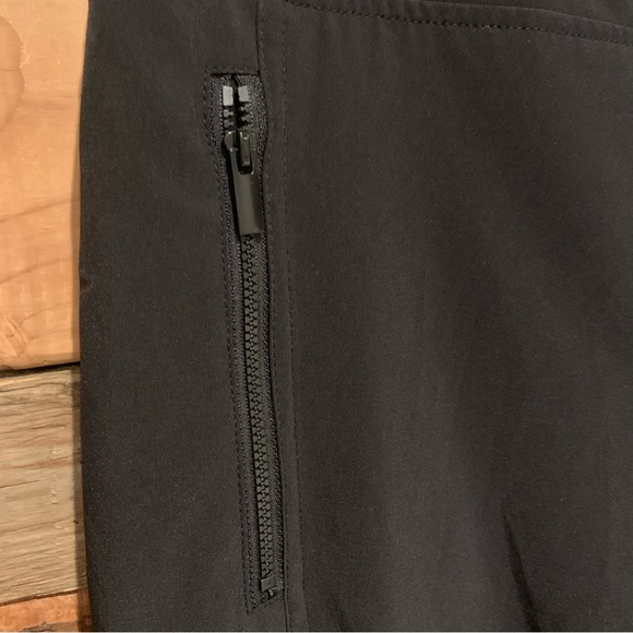 Chico's ZENERGY UPF Neema Side-Pocket Crop Pants Black Size 2 [U.S. 12] - Picture 6 of 15